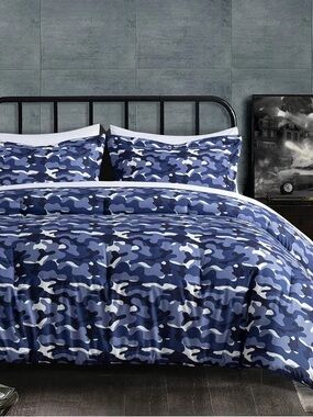 Blue Camo Queen 3 piece Comforter Set - Navy & White Camouflage Bedding